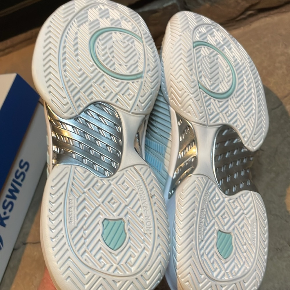 🎾K-Swiss🎾 - Picture 6 of 7